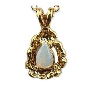 Vintage Beverly Hills Genuine Opal Gold Tone Nugget Pendant Chain Necklace New